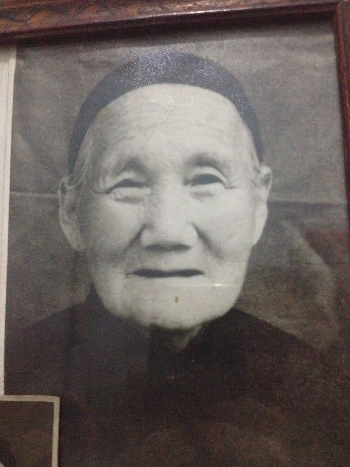 慈祥奶奶祁棠花的天堂家园